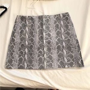Alice and Olivia Gray Snakeskin Print Leather Skirt